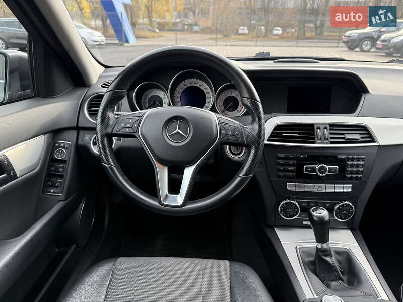 Універсал Mercedes-Benz C-Class 2012 в Вінниці