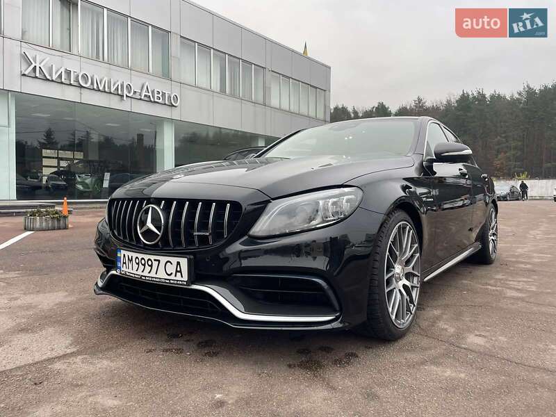 Mercedes-Benz C-Class 2019