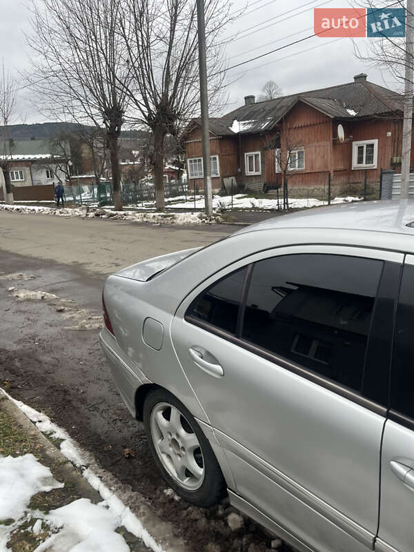 Седан Mercedes-Benz C-Class 2000 в Дрогобичі