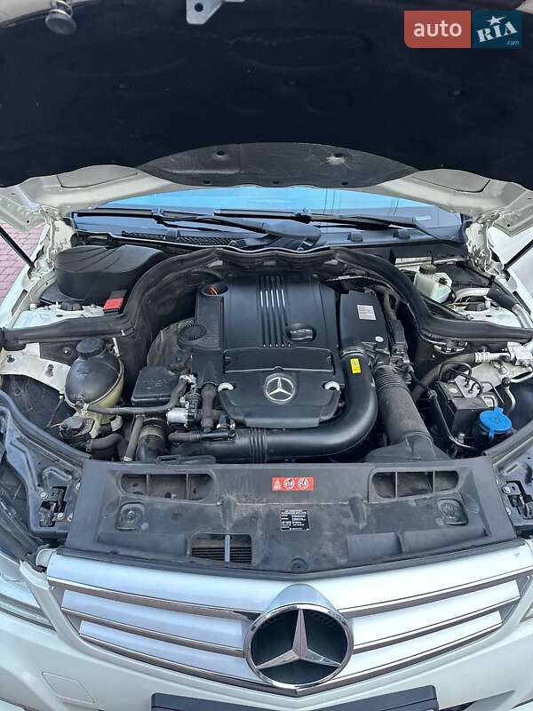 Седан Mercedes-Benz C-Class 2011 в Одесі