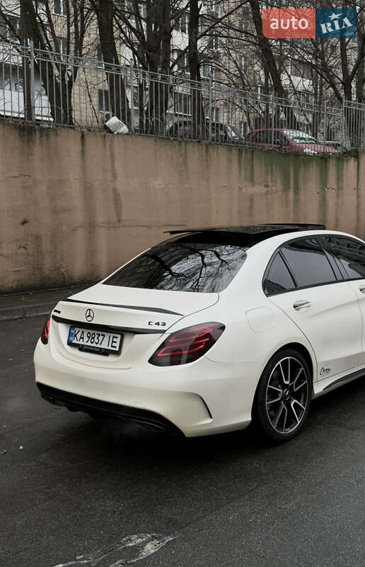 Седан Mercedes-Benz C-Class 2018 в Киеве