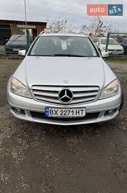Універсал Mercedes-Benz C-Class 2010 в Старокостянтинові