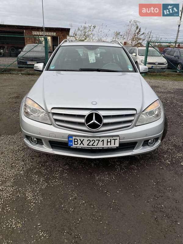 Универсал Mercedes-Benz C-Class 2010 в Староконстантинове