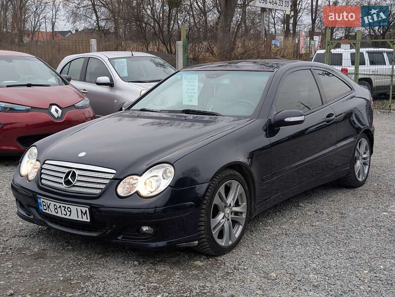 Купе Mercedes-Benz C-Class 2005 в Ровно