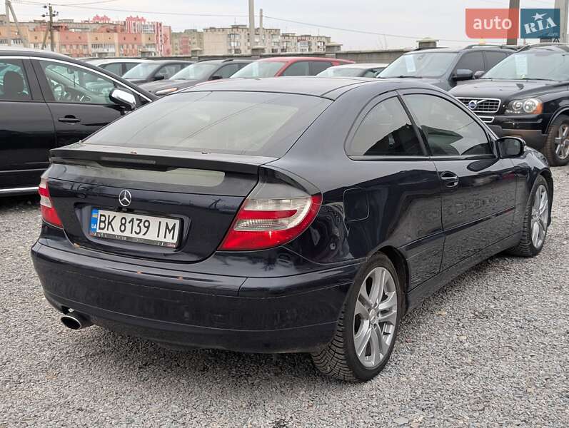 Купе Mercedes-Benz C-Class 2005 в Ровно