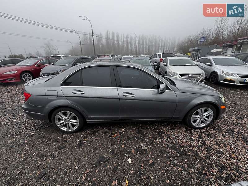 Седан Mercedes-Benz C-Class 2013 в Киеве