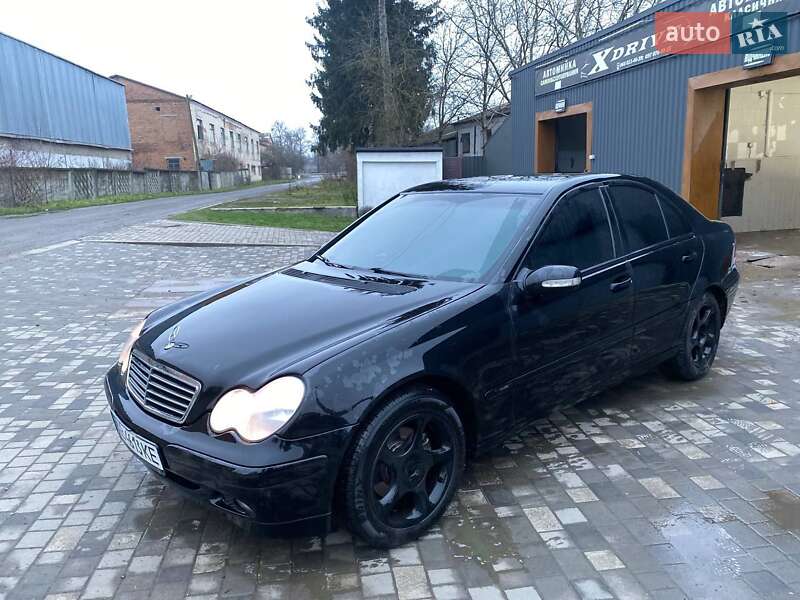 Седан Mercedes-Benz C-Class 2002 в Летичеве
