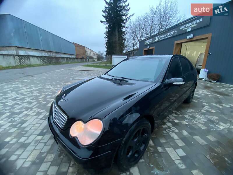 Седан Mercedes-Benz C-Class 2002 в Летичеве