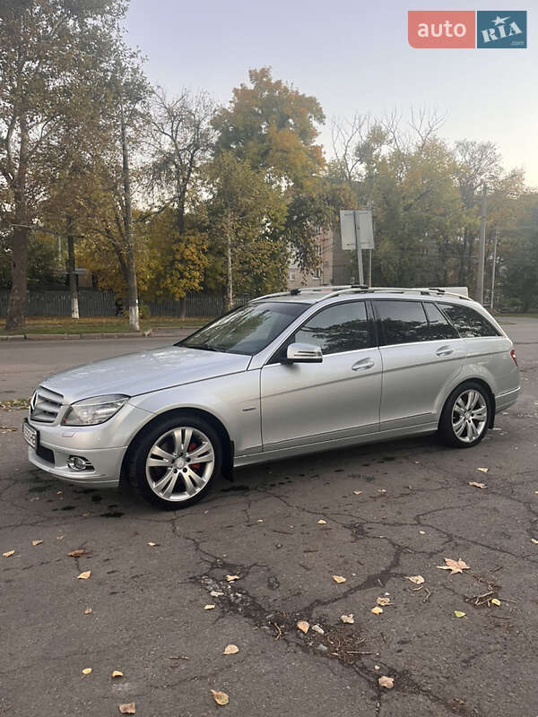 Універсал Mercedes-Benz C-Class 2009 в Миколаєві фото 2 Універсал Mercedes-Benz C-Class 2009 в Миколаєві