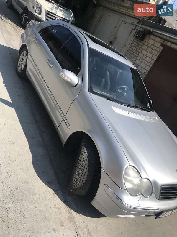 Седан Mercedes-Benz C-Class 2000 в Киеве
