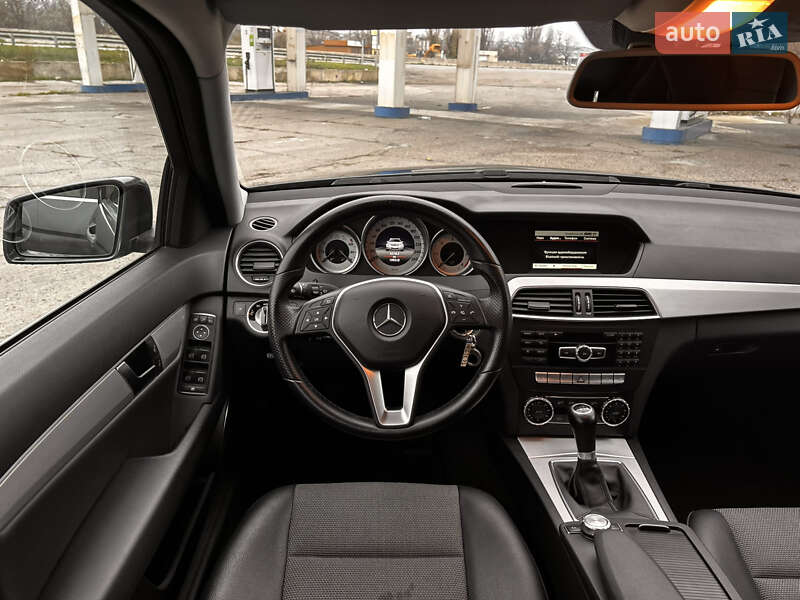 Универсал Mercedes-Benz C-Class 2013 в Одессе