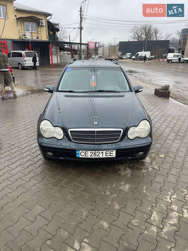Універсал Mercedes-Benz C-Class 2003 в Чернівцях
