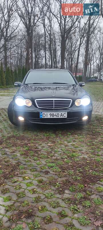 Седан Mercedes-Benz C-Class 2004 в Харькове фото Седан Mercedes-Benz C-Class 2004 в Харькове