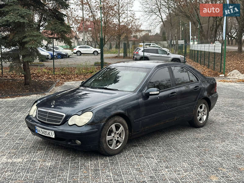 Mercedes-Benz C-Class 2001