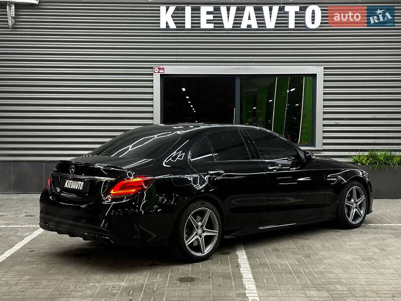 Седан Mercedes-Benz C-Class 2016 в Киеве
