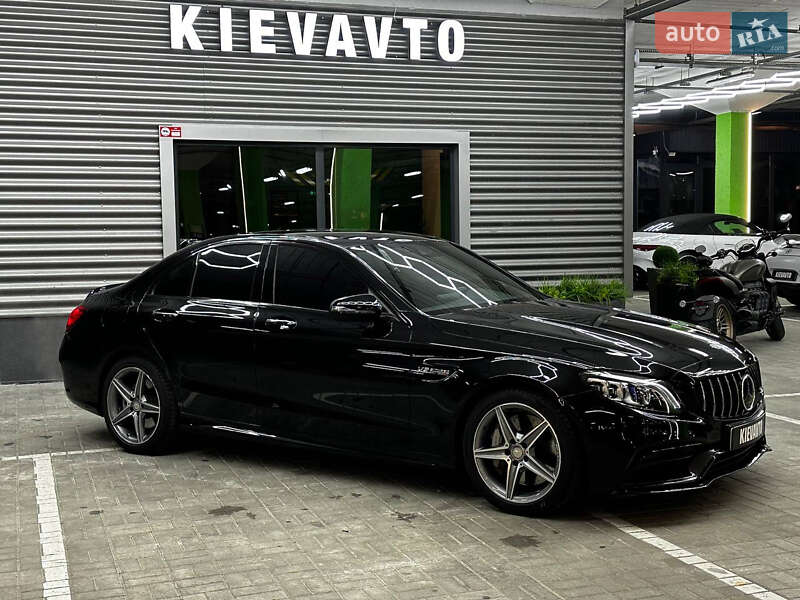 Седан Mercedes-Benz C-Class 2016 в Киеве