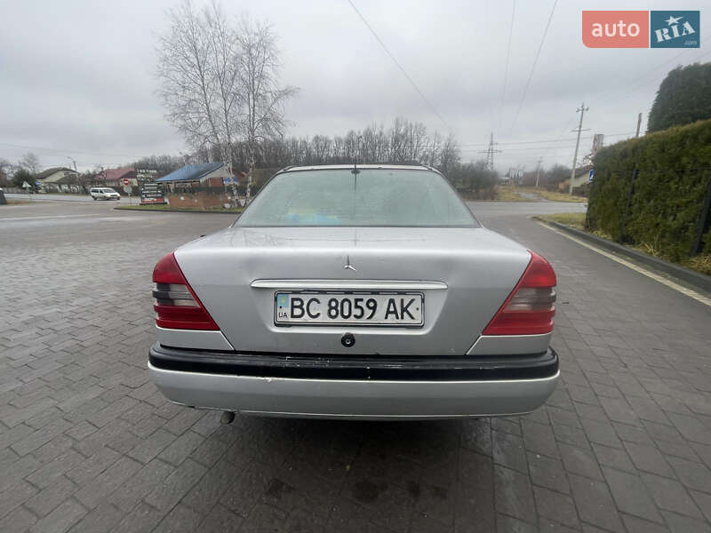Седан Mercedes-Benz C-Class 1996 в Долине