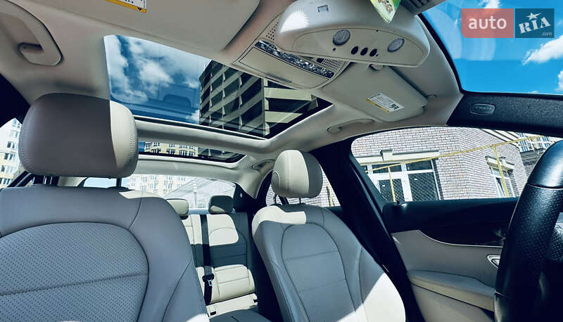 Седан Mercedes-Benz C-Class 2016 в Києві