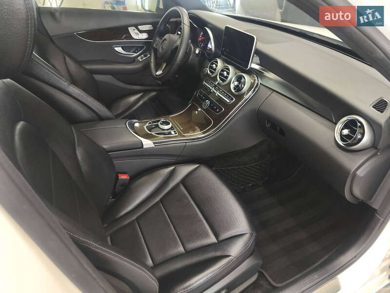 Седан Mercedes-Benz C-Class 2018 в Самборе