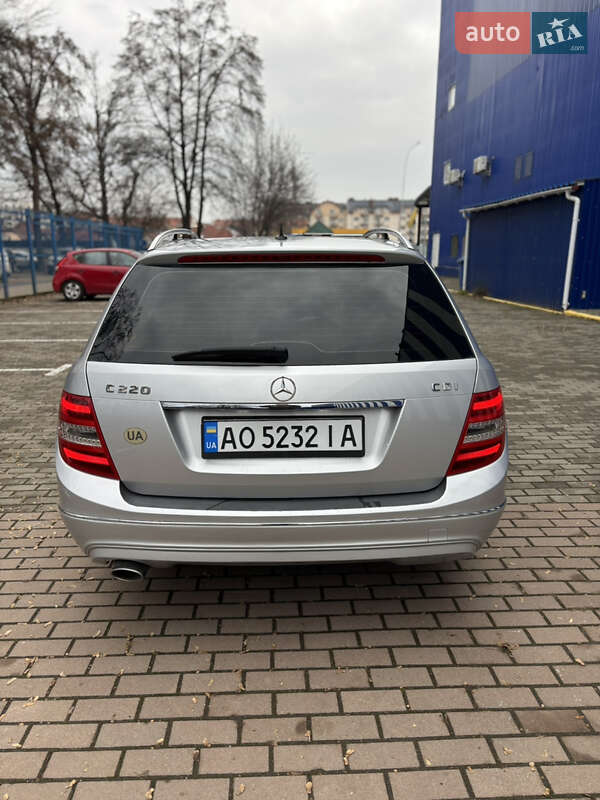Универсал Mercedes-Benz C-Class 2012 в Ужгороде
