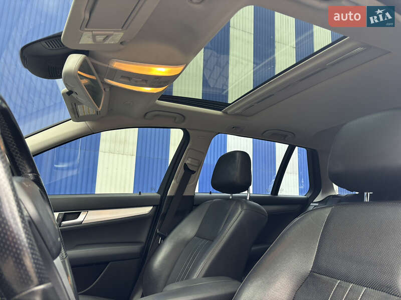 Универсал Mercedes-Benz C-Class 2012 в Ужгороде