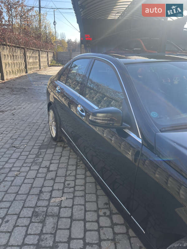 Седан Mercedes-Benz C-Class 2012 в Львове