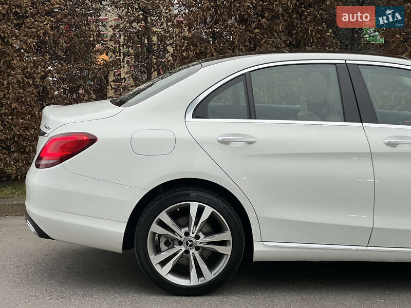 Седан Mercedes-Benz C-Class 2020 в Киеве