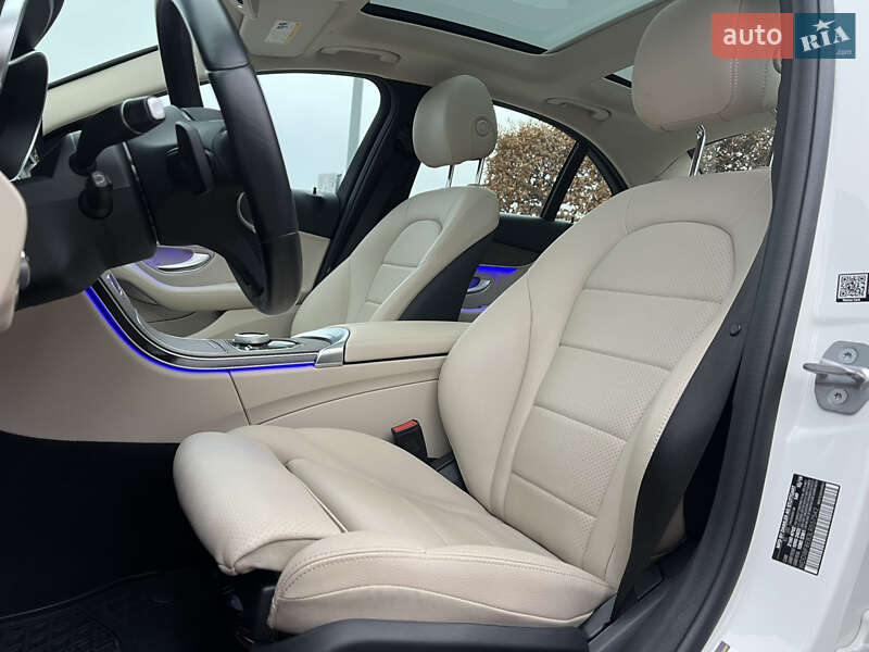 Седан Mercedes-Benz C-Class 2020 в Киеве