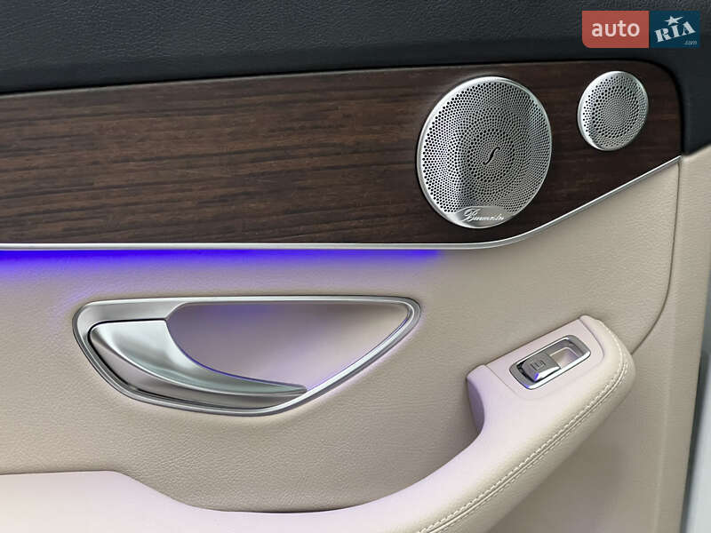 Седан Mercedes-Benz C-Class 2020 в Киеве