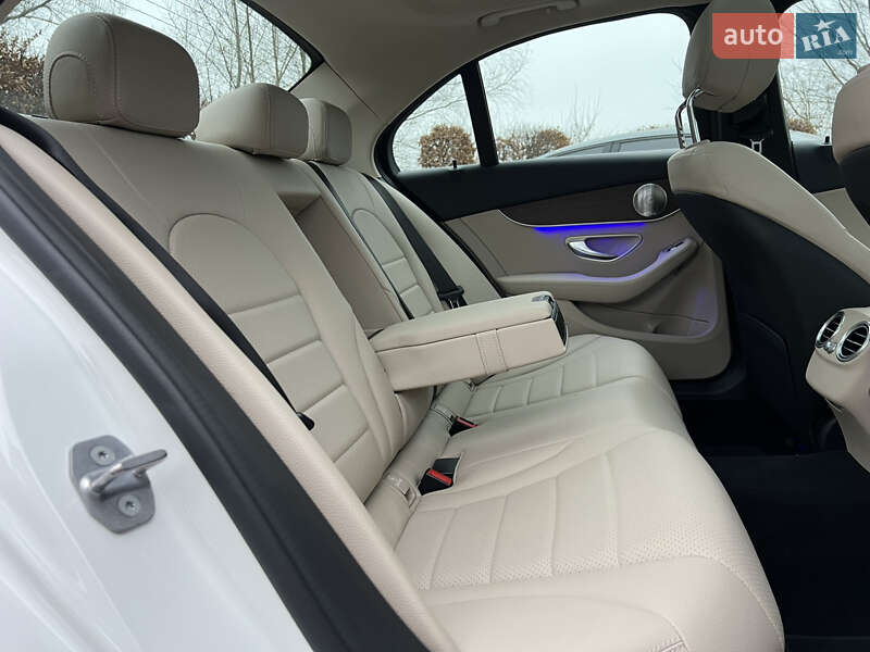 Седан Mercedes-Benz C-Class 2020 в Киеве