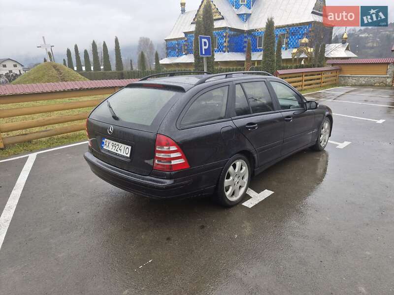 Универсал Mercedes-Benz C-Class 2005 в Верховине
