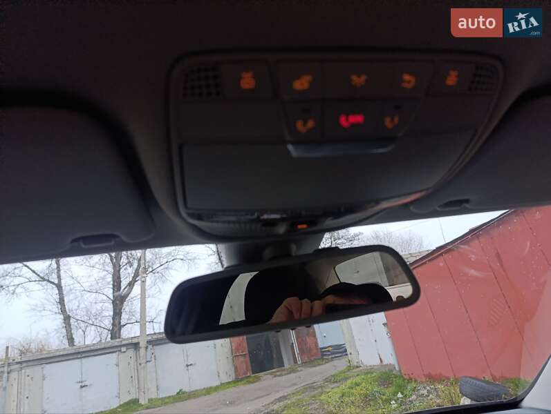 Седан Mercedes-Benz C-Class 2014 в Кременчуге