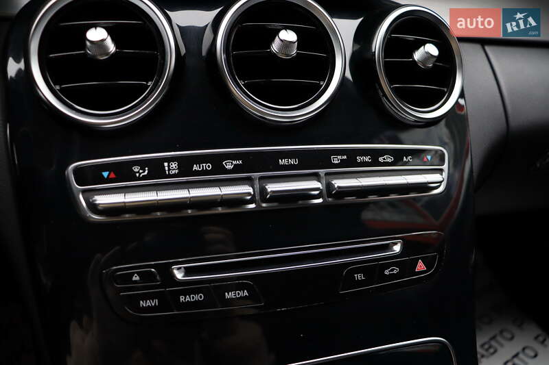 Седан Mercedes-Benz C-Class 2014 в Львове