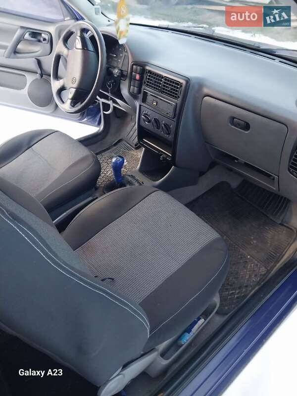 Седан Mercedes-Benz C-Class 1995 в Яворове