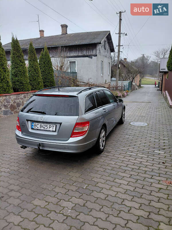 Универсал Mercedes-Benz C-Class 2009 в Сокале