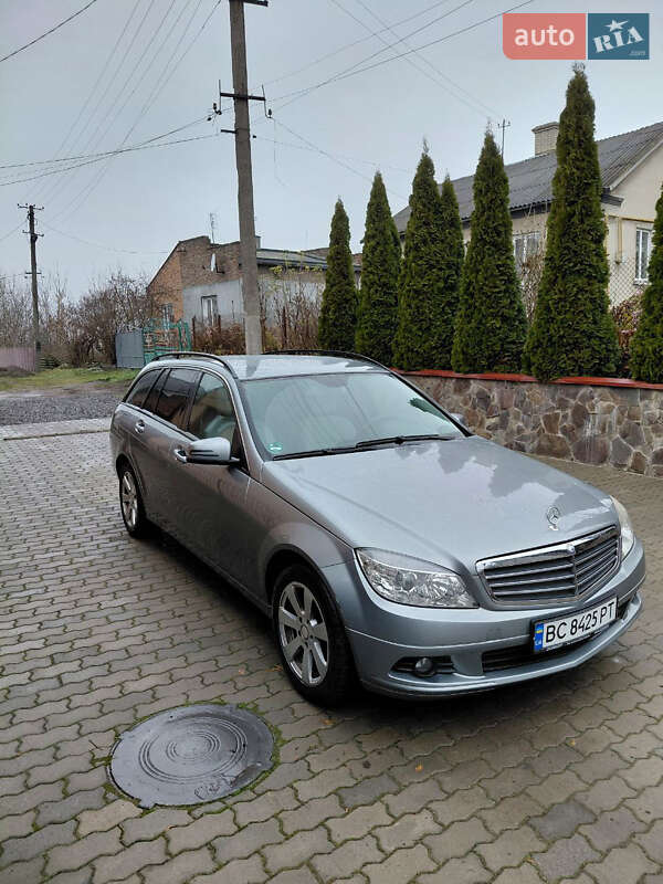 Универсал Mercedes-Benz C-Class 2009 в Сокале