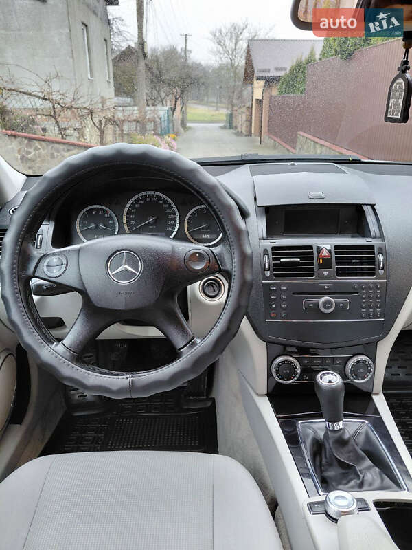 Универсал Mercedes-Benz C-Class 2009 в Сокале