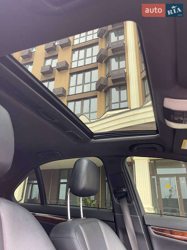 Седан Mercedes-Benz C-Class 2011 в Києві