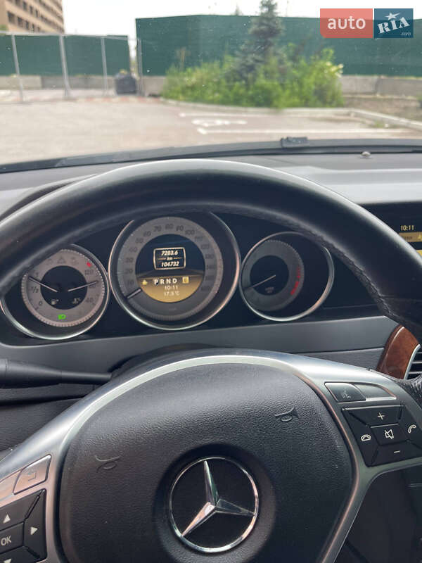 Седан Mercedes-Benz C-Class 2011 в Києві