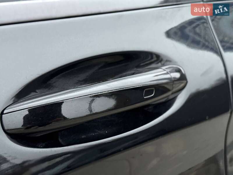 Седан Mercedes-Benz C-Class 2016 в Києві фото 13 Седан Mercedes-Benz C-Class 2016 в Києві