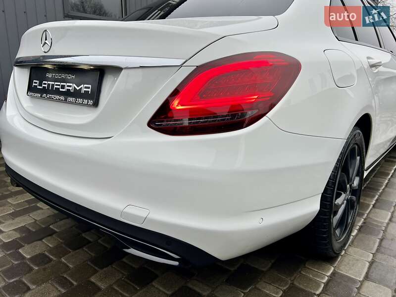 Седан Mercedes-Benz C-Class 2018 в Киеве фото 35 Седан Mercedes-Benz C-Class 2018 в Киеве