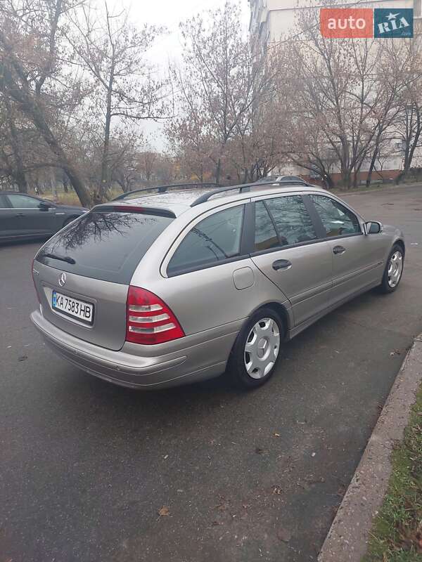 Универсал Mercedes-Benz C-Class 2005 в Киеве фото 5 Универсал Mercedes-Benz C-Class 2005 в Киеве