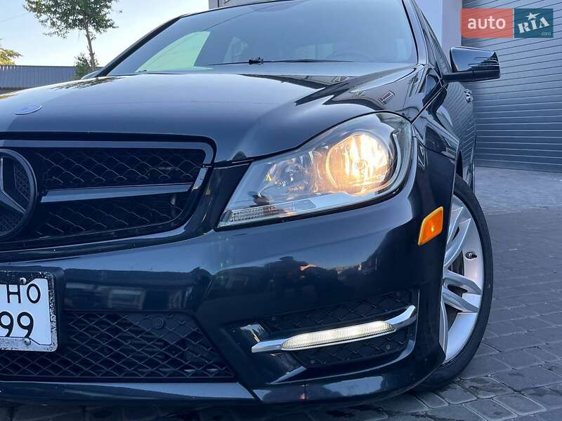 Седан Mercedes-Benz C-Class 2012 в Белой Церкви