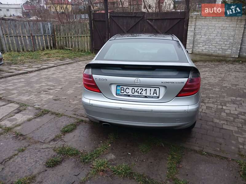 Купе Mercedes-Benz C-Class 2001 в Львове фото 6 Купе Mercedes-Benz C-Class 2001 в Львове