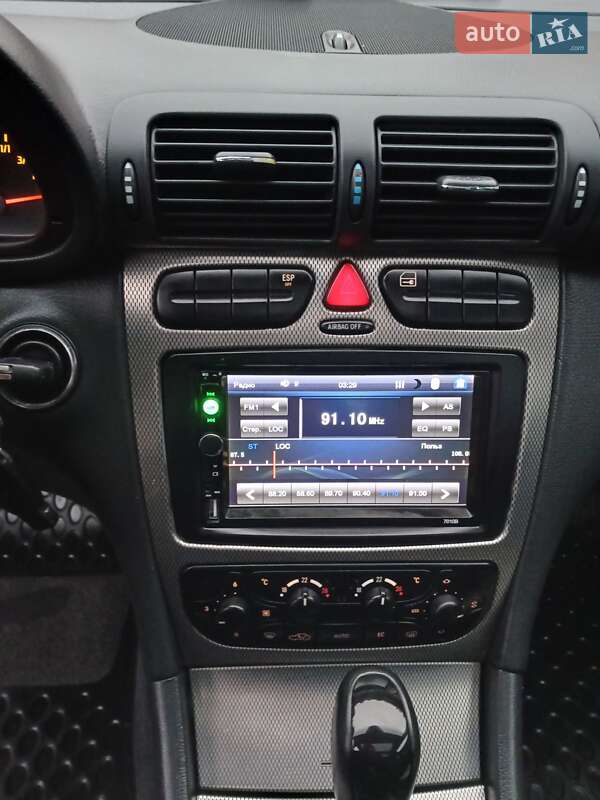 Купе Mercedes-Benz C-Class 2001 в Львове фото 17 Купе Mercedes-Benz C-Class 2001 в Львове