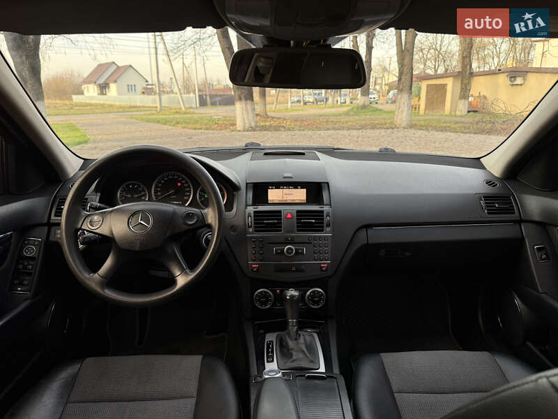 Седан Mercedes-Benz C-Class 2010 в Тячеве