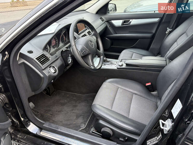 Универсал Mercedes-Benz C-Class 2010 в Сарнах