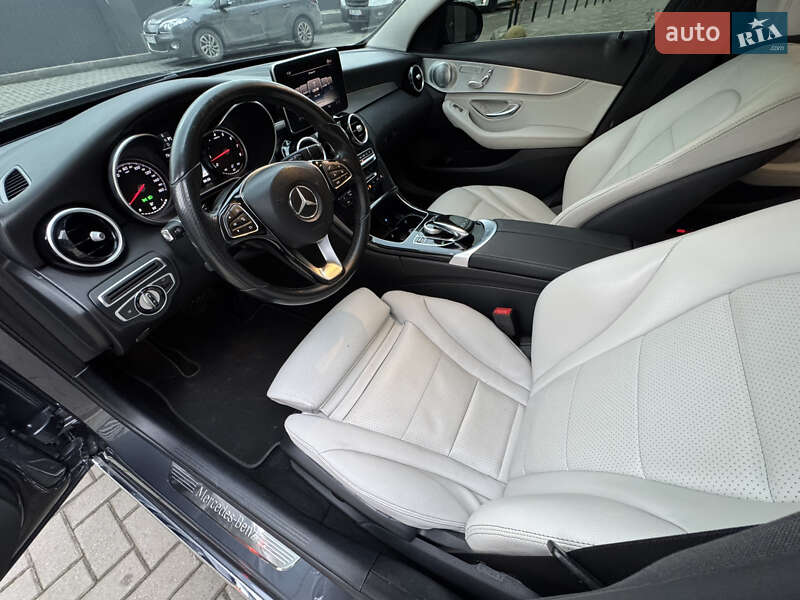 Седан Mercedes-Benz C-Class 2016 в Львове фото 10 Седан Mercedes-Benz C-Class 2016 в Львове