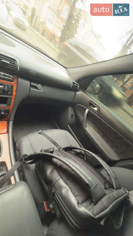 Седан Mercedes-Benz C-Class 2002 в Львове фото 11 Седан Mercedes-Benz C-Class 2002 в Львове