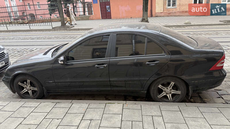 Седан Mercedes-Benz C-Class 2002 в Львове фото 5 Седан Mercedes-Benz C-Class 2002 в Львове